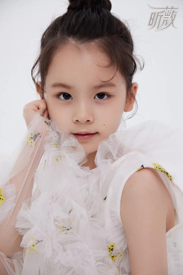 姓殷女孩名字:专业取名大师精选创意案例